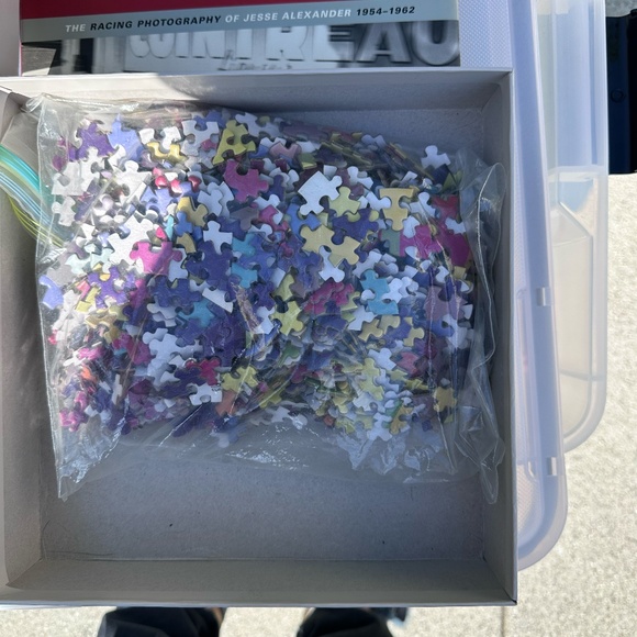 KAWS No One's Home 2019 Jigsaw Puzzle - 1000 Pieces - Picture 3 of 3